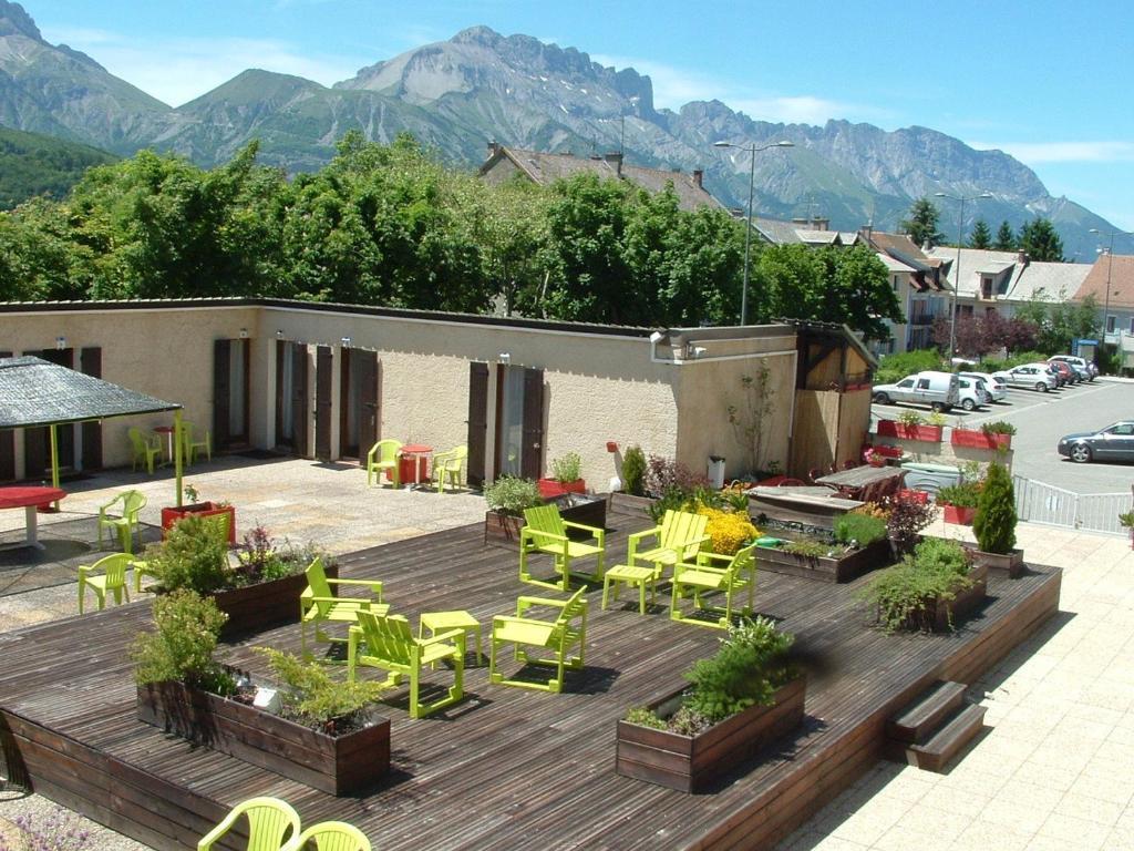 Hotel Le Connetable Saint-Bonnet-en-Champsaur Εξωτερικό φωτογραφία